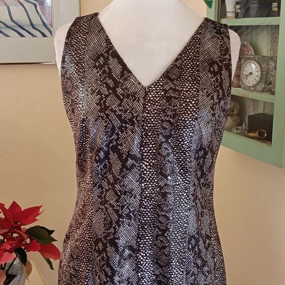 Trio New York Reptile Embossed Dress - Picture 2 of 11